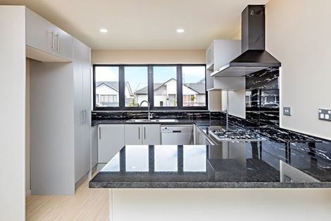 Photo of property in 10 Kotuku Crescent, Takanini, 2112