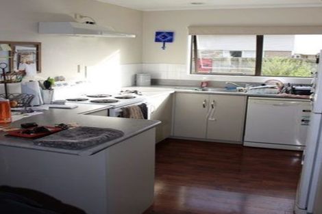 Photo of property in 37 Puriri Road, Pukekohe, 2120