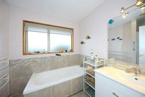 Photo of property in 52 Skerten Avenue, Hornby, Christchurch, 8042