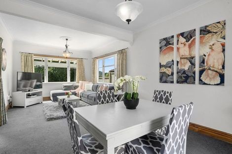 Photo of property in 4 Hillside Drive, Maoribank, Upper Hutt, 5018