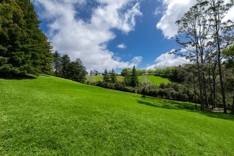 Photo of property in 141a Glenmore Road, Farm Cove, Auckland, 2012