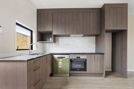Photo of property in 6/53 Archibald Road, Kelston, Auckland, 0602