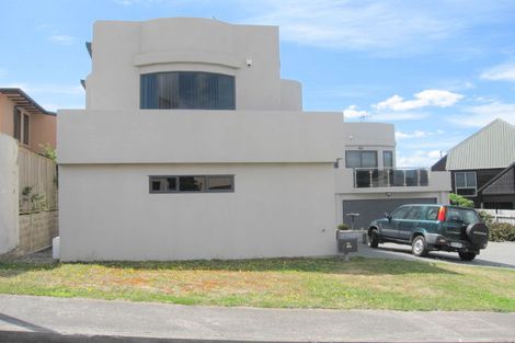 Photo of property in 17 Treasure Grove, Hataitai, Wellington, 6021