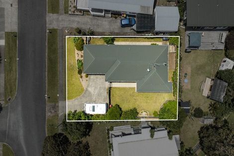 Photo of property in 6 Papaunahi Road, Bowentown, Waihi Beach, 3177