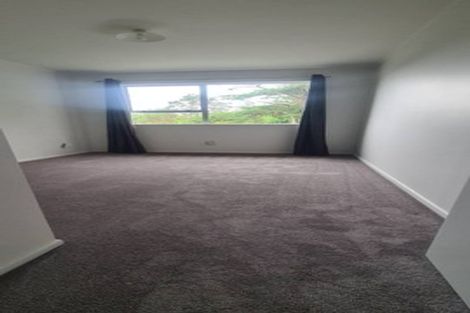 Photo of property in 6 Glanmire Road, Newlands, Wellington, 6037