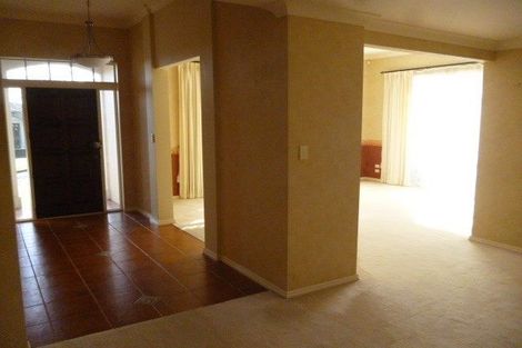 Photo of property in 16 Dairyland Drive, East Tamaki Heights, Auckland, 2016