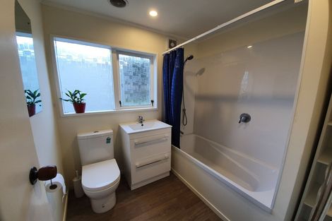 Photo of property in 2 Ladbrooke Drive, Newlands, Wellington, 6037