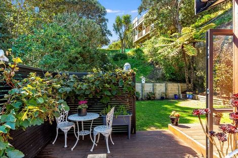 Photo of property in 10b Mersey Street, Island Bay, Wellington, 6023