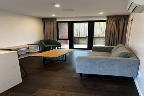 Photo of property in 35 Walmsley Road, Mangere, Auckland, 2022