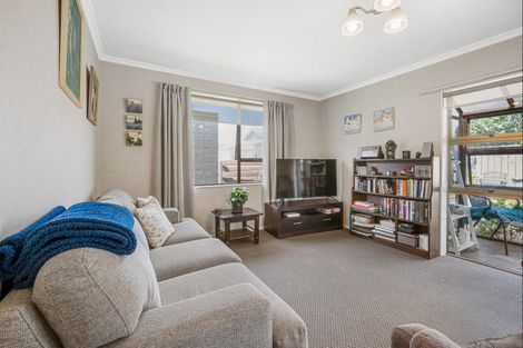 Photo of property in 5b Clemow Road, Fitzroy, New Plymouth, 4312