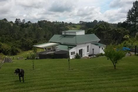 Photo of property in 24 Mudgeways Road, Massey, Auckland, 0614