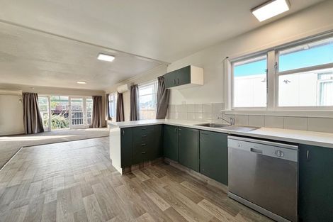 Photo of property in 22 Charlcott Street, Burnside, Christchurch, 8053