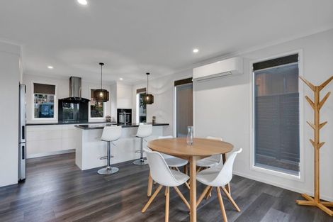 Photo of property in 4 Kakariki Lane, Waiwhakaiho, New Plymouth, 4312