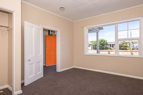 Photo of property in 82- 84 Queen Street, Westport, 7825