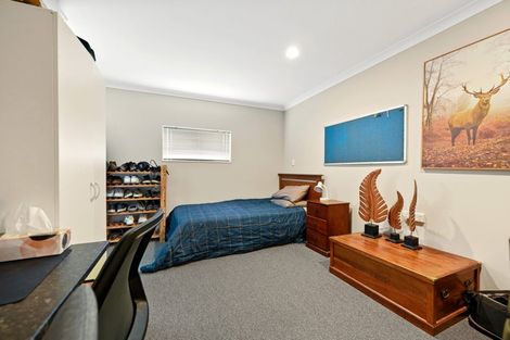 Photo of property in 6 Fencourt Place, Rototuna North, Hamilton, 3210