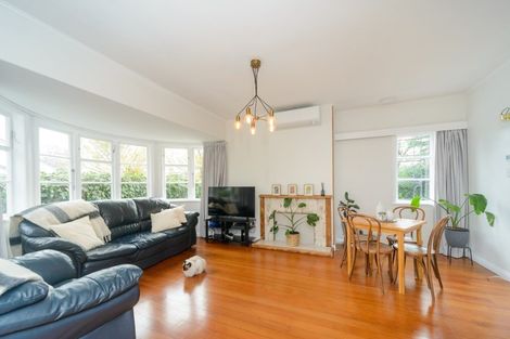 Photo of property in 90 Savage Crescent, West End, Palmerston North, 4412