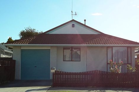 Photo of property in 3/114 Heretaunga Street, Palmerston North, 4414