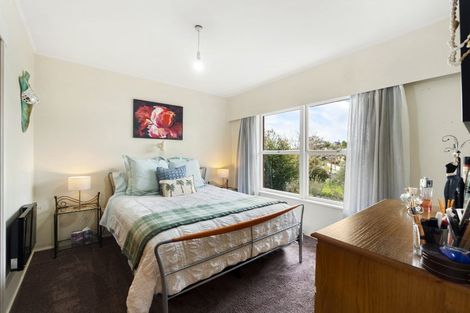 Photo of property in 1/27 Sandown Road, Rothesay Bay, Auckland, 0630