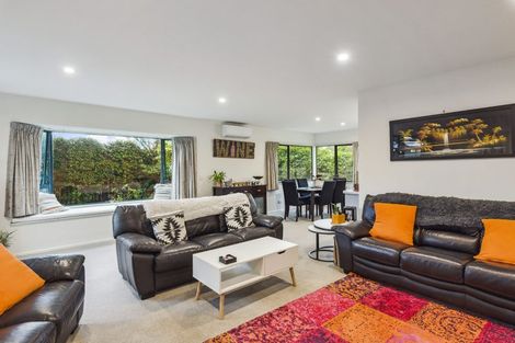 Photo of property in 8 Leigh Place, Paraparaumu Beach, Paraparaumu, 5032