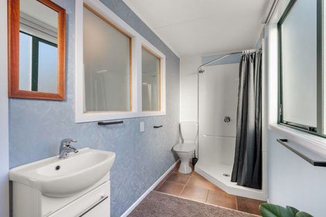 Photo of property in 33 Milton Terrace, Picton, 7220