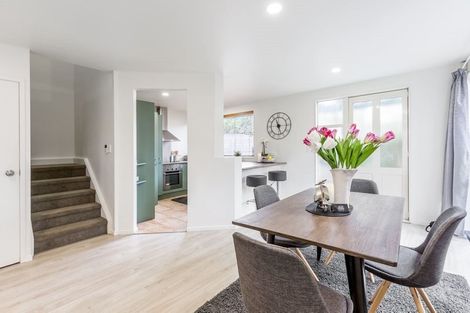 Photo of property in 18b Holiday Road, Stanmore Bay, Whangaparaoa, 0932