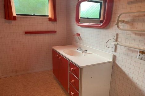 Photo of property in 15 Hunter Crescent, Wanaka, 9305