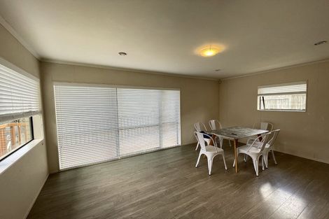 Photo of property in 12 John Brooke Crescent, East Tamaki Heights, Auckland, 2016