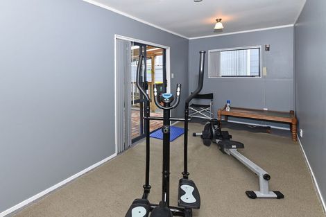 Photo of property in 4 Carter Place, Manurewa, Auckland, 2102