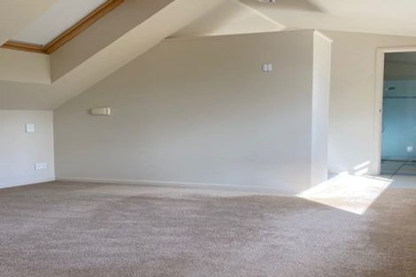 Photo of property in 2c Braemar Road, Castor Bay, Auckland, 0620