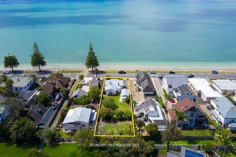 Photo of property in 9 The Esplanade, Eastern Beach, Auckland, 2012