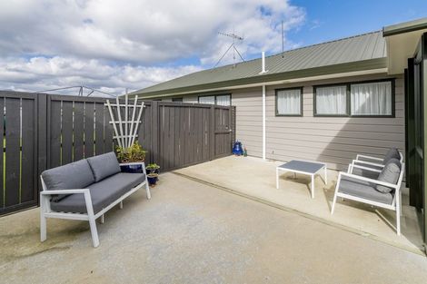 Photo of property in 36 Easton Way, Levin, 5510