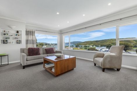 Photo of property in 68a Mana Esplanade, Paremata, Porirua, 5026
