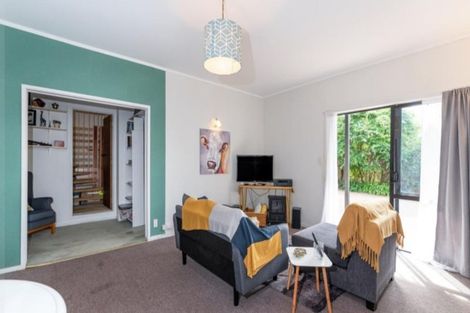 Photo of property in 39 Lastel Place, Shelly Park, Auckland, 2014