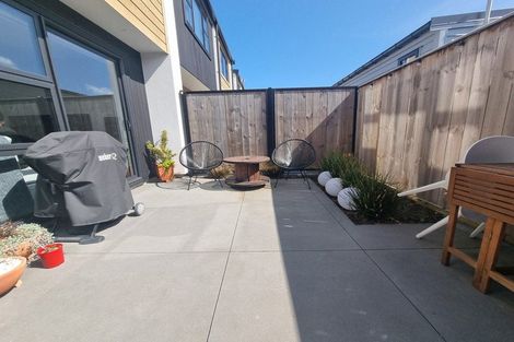 Photo of property in 5/489 Riverside Drive, Fairfield, Lower Hutt, 5011