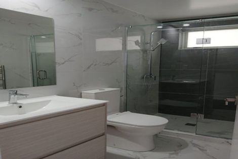 Photo of property in 44 Everglade Drive, Goodwood Heights, Auckland, 2105