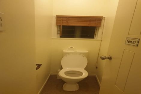 Photo of property in 8 River Road, Te Atatu Peninsula, Auckland, 0610