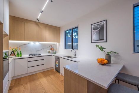 Photo of property in 6c Raeben Avenue, Hillcrest, Auckland, 0627