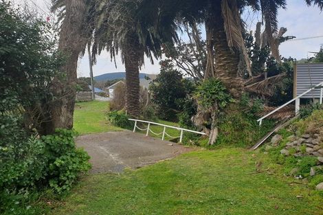 Photo of property in 49 Oxford Street, Tawa, Wellington, 5028