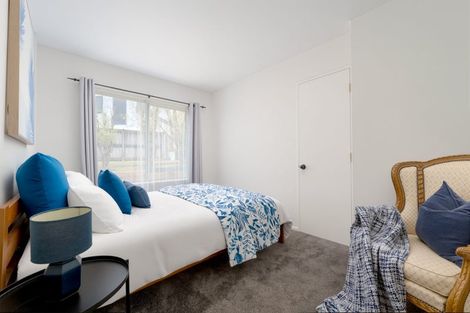 Photo of property in 4 San Pablo Way, Henderson, Auckland, 0612