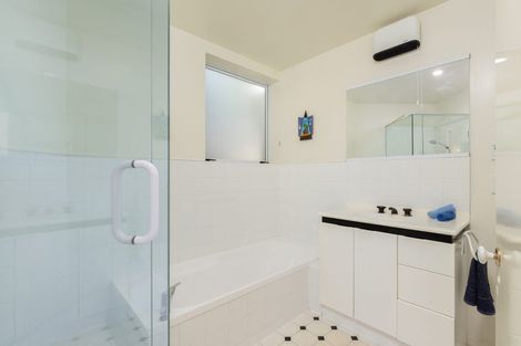 Photo of property in 47 The Cliffs, Britannia Heights, Nelson, 7010