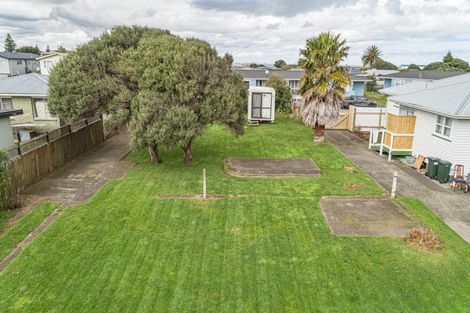 Photo of property in 4 Kupe Place, Castlecliff, Whanganui, 4501