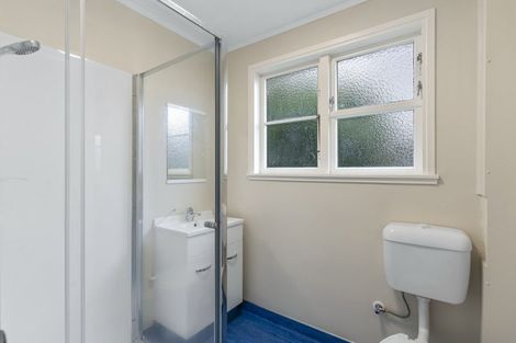 Photo of property in 1/15 Otakau Road, Milford, Auckland, 0620