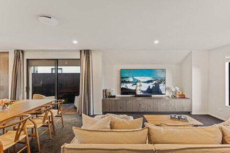 Photo of property in 27 Eminence Drive, Northwood, Christchurch, 8051