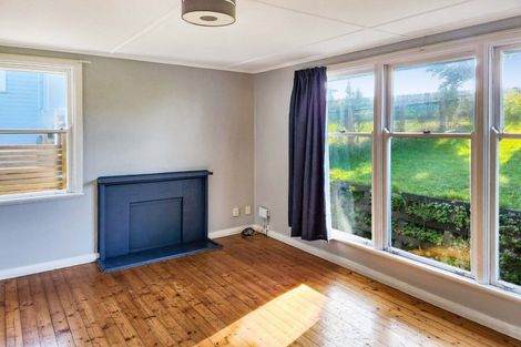 Photo of property in 9 Taupiri Crescent, Titahi Bay, Porirua, 5022