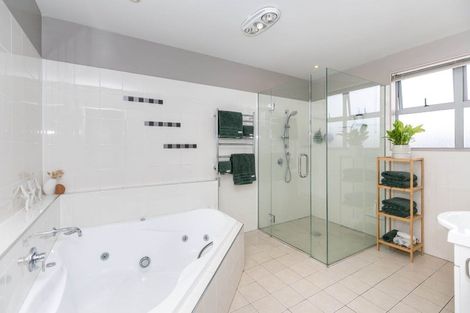 Photo of property in 9 Paget Lane, Dinsdale, Hamilton, 3204