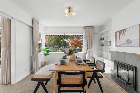 Photo of property in 229 Memorial Avenue, Burnside, Christchurch, 8053