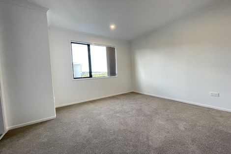 Photo of property in 58 Hobsonville Point Road, Hobsonville, Auckland, 0616