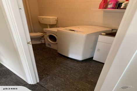 Photo of property in 31 Branch Road, Highlands Park, New Plymouth, 4312