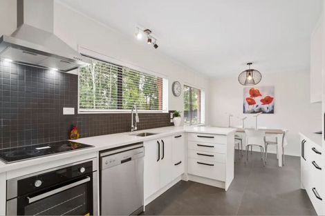 Photo of property in 303a/2 Great North Road, Henderson, Auckland, 0612
