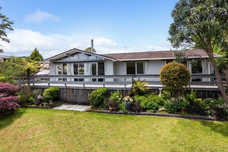 Photo of property in 2 Kensington Place, Richmond Heights, Taupo, 3330